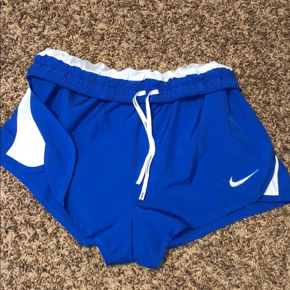 Nike running shorts - Picture 3 of 3